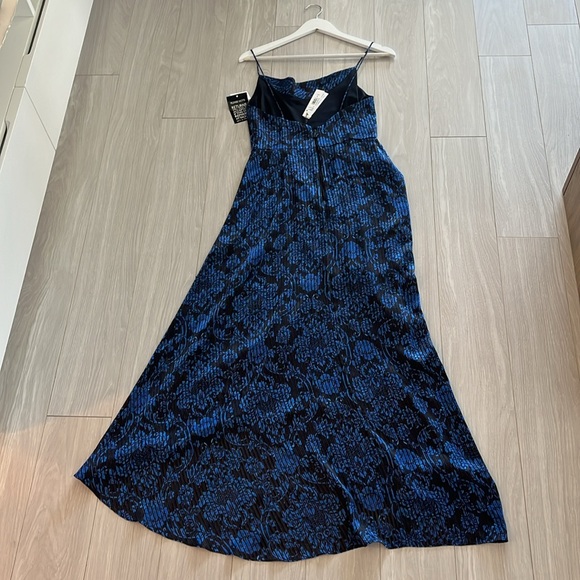 Alice + Olivia Christina Hi Lo Dress - Picture 4 of 9